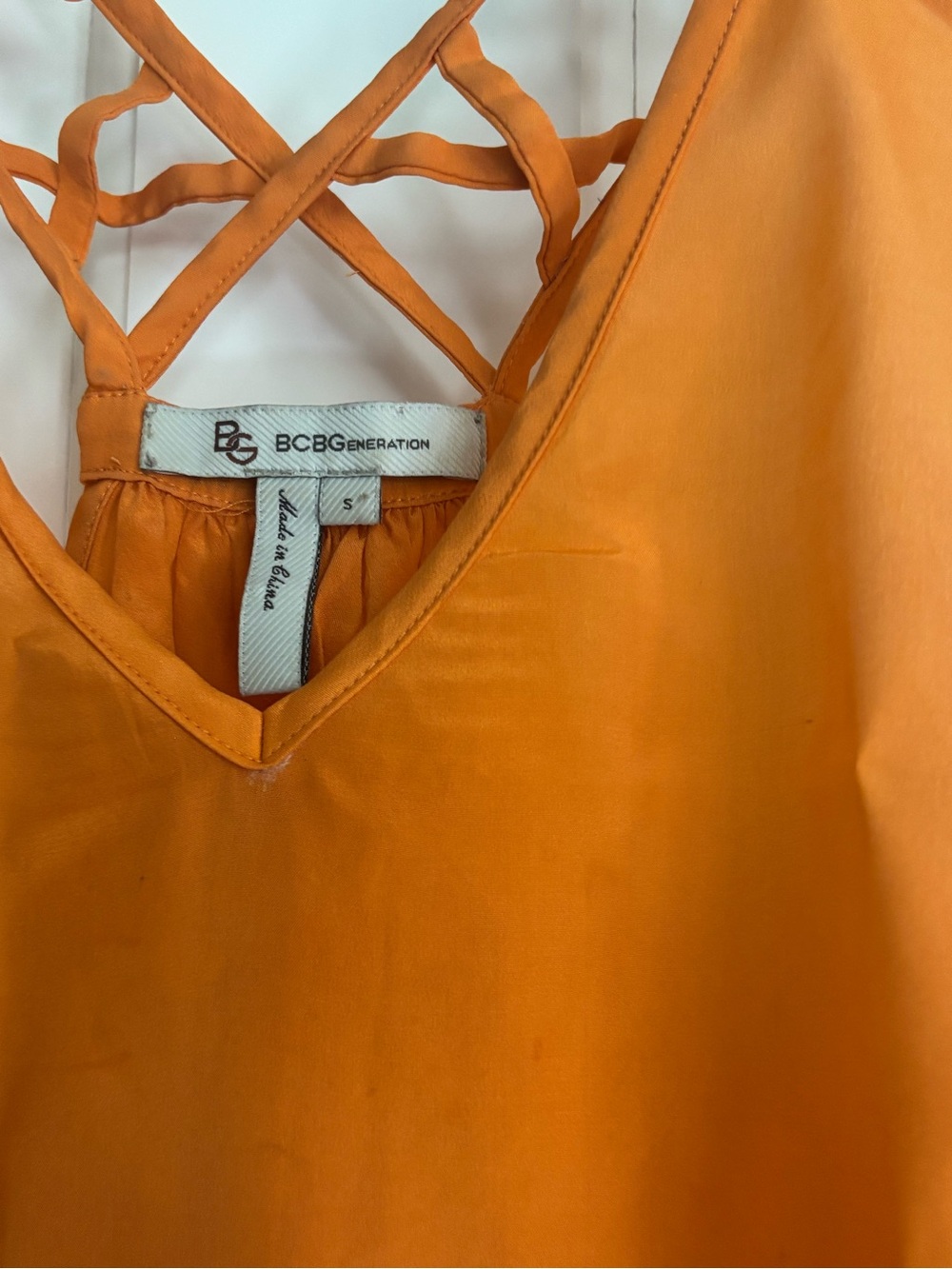BCBG Orange  Strappy V-Neck Women's Top NEW small silk - Picture 4 of 8